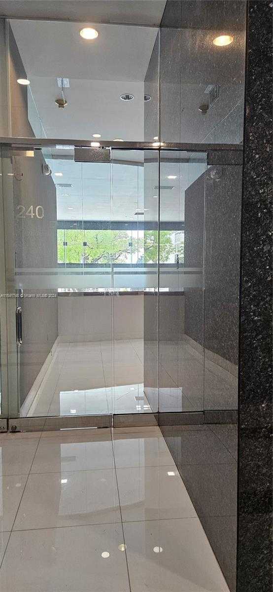 Small Image of 1200 BRICKELL AVE #200A, Miami Number 2