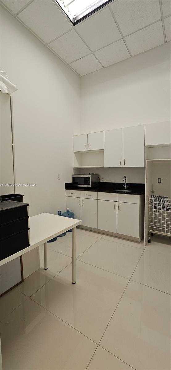 Small Image of 1200 BRICKELL AVE #200A, Miami Number 7