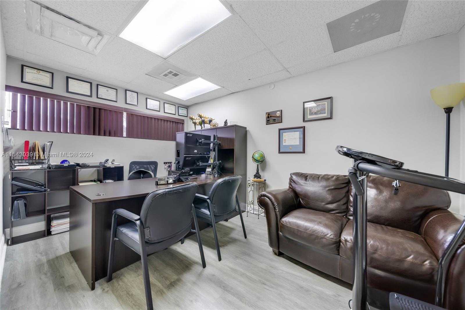 Small Image of 1369 EAST SAMPLE RD, Pompano Beach Number 18