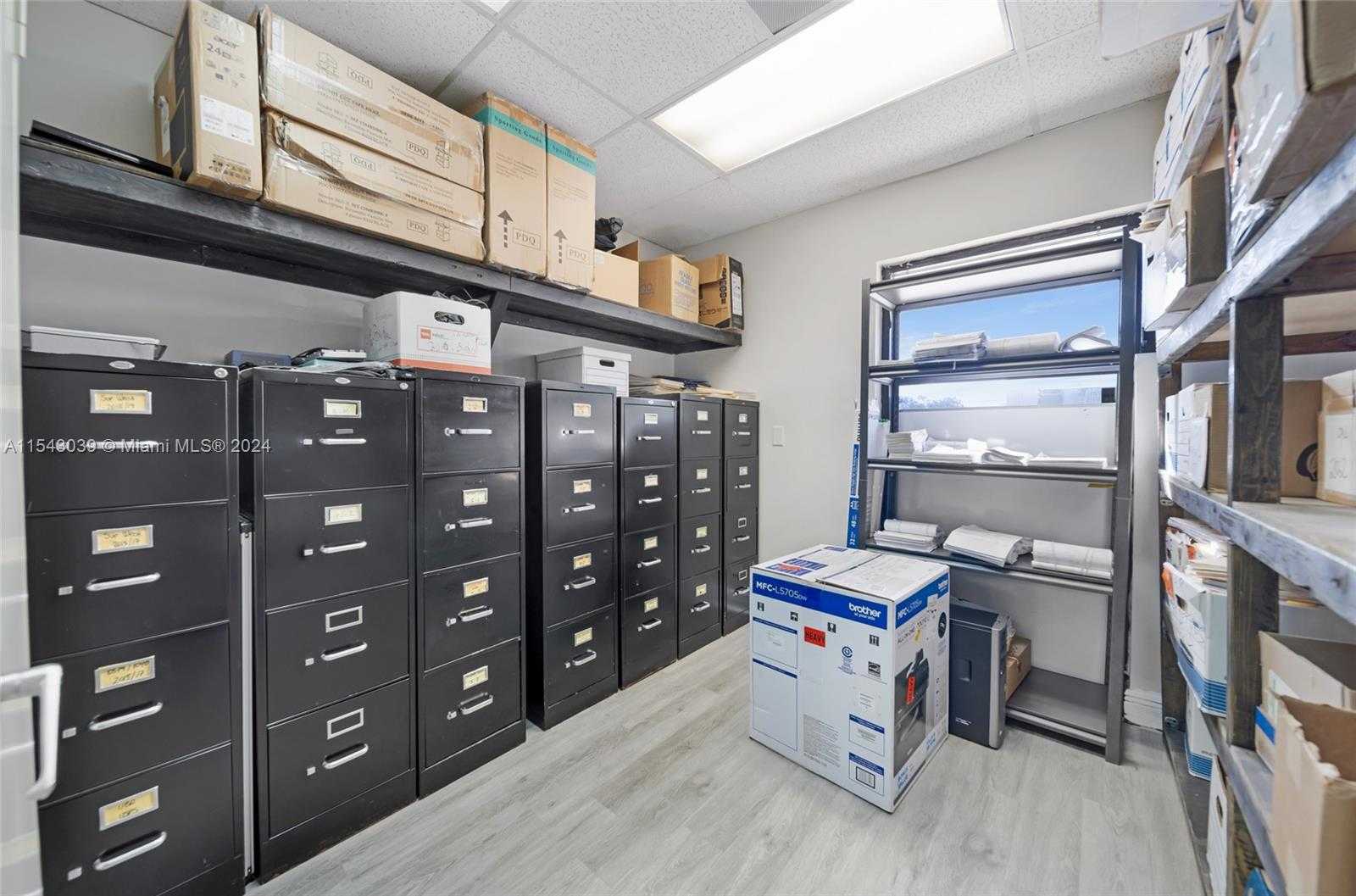 Small Image of 1369 EAST SAMPLE RD, Pompano Beach Number 19
