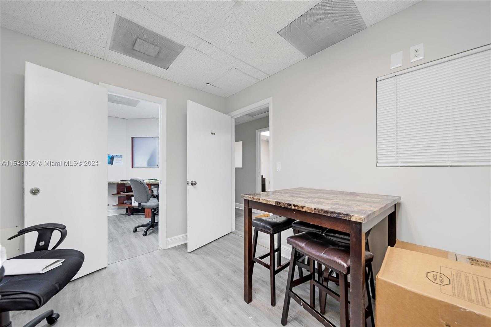 Small Image of 1369 EAST SAMPLE RD, Pompano Beach Number 21