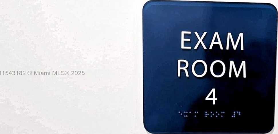 Small Image of 7050 TAFT ST, Hollywood Number 12