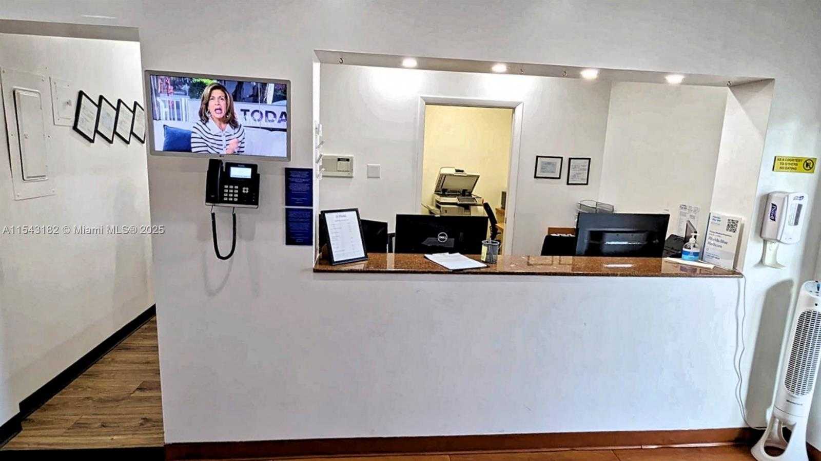 Small Image of 7050 TAFT ST, Hollywood Number 36