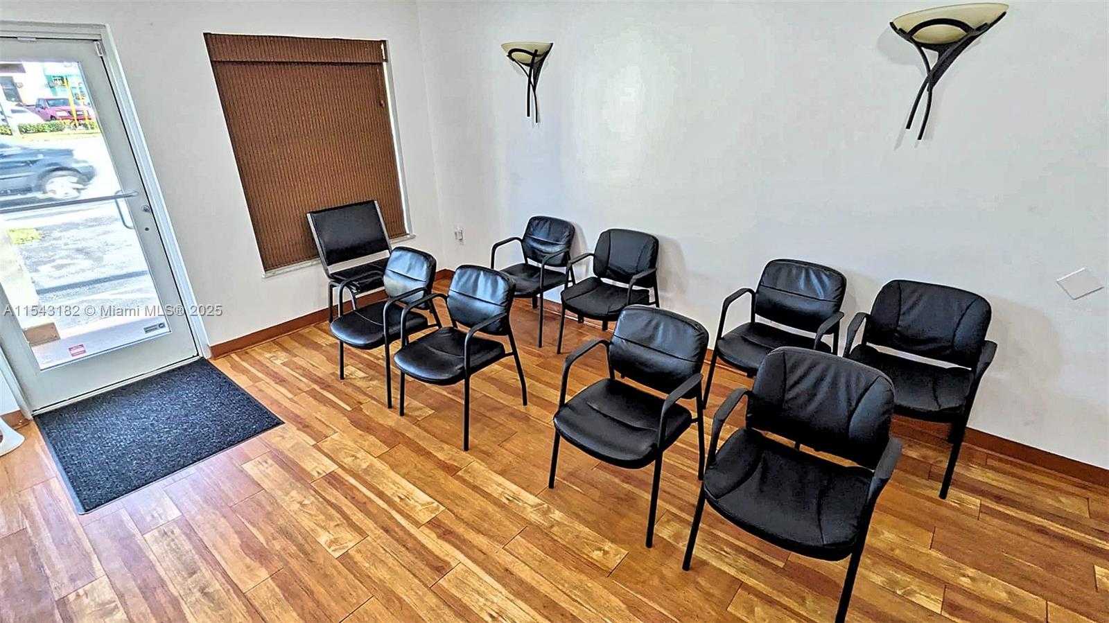 Small Image of 7050 TAFT ST, Hollywood Number 37