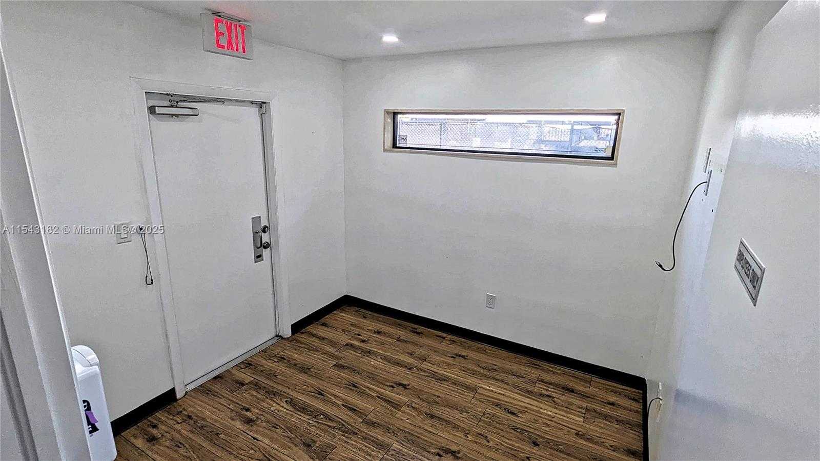 Small Image of 7050 TAFT ST, Hollywood Number 42