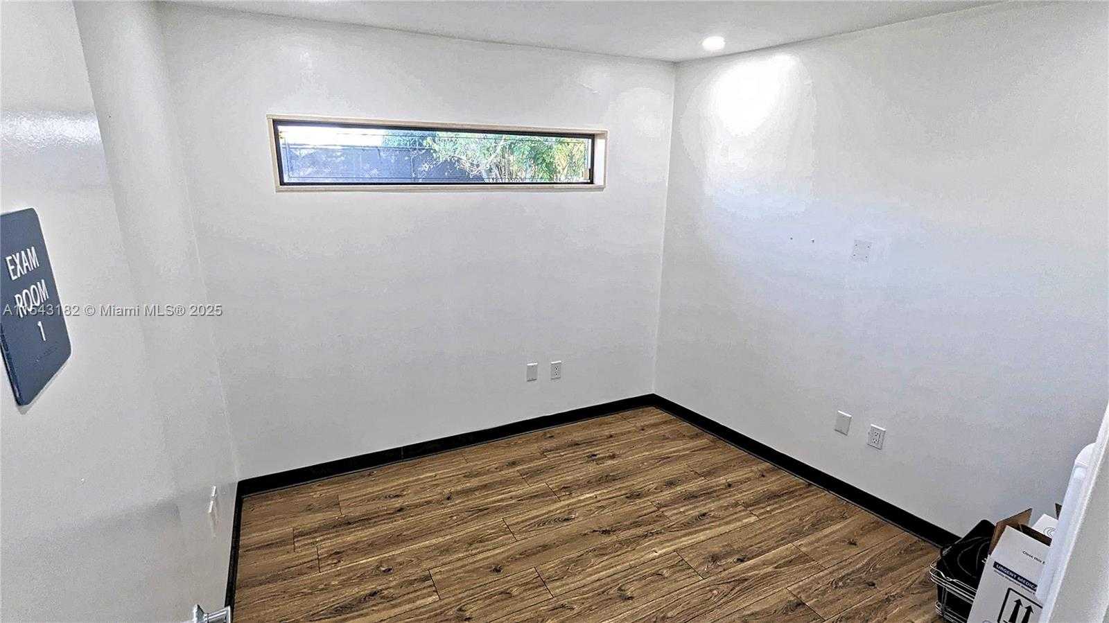 Small Image of 7050 TAFT ST, Hollywood Number 43