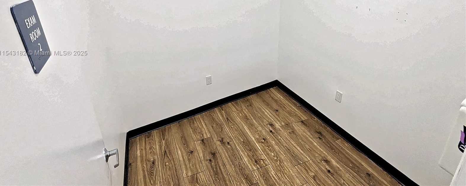 Small Image of 7050 TAFT ST, Hollywood Number 46