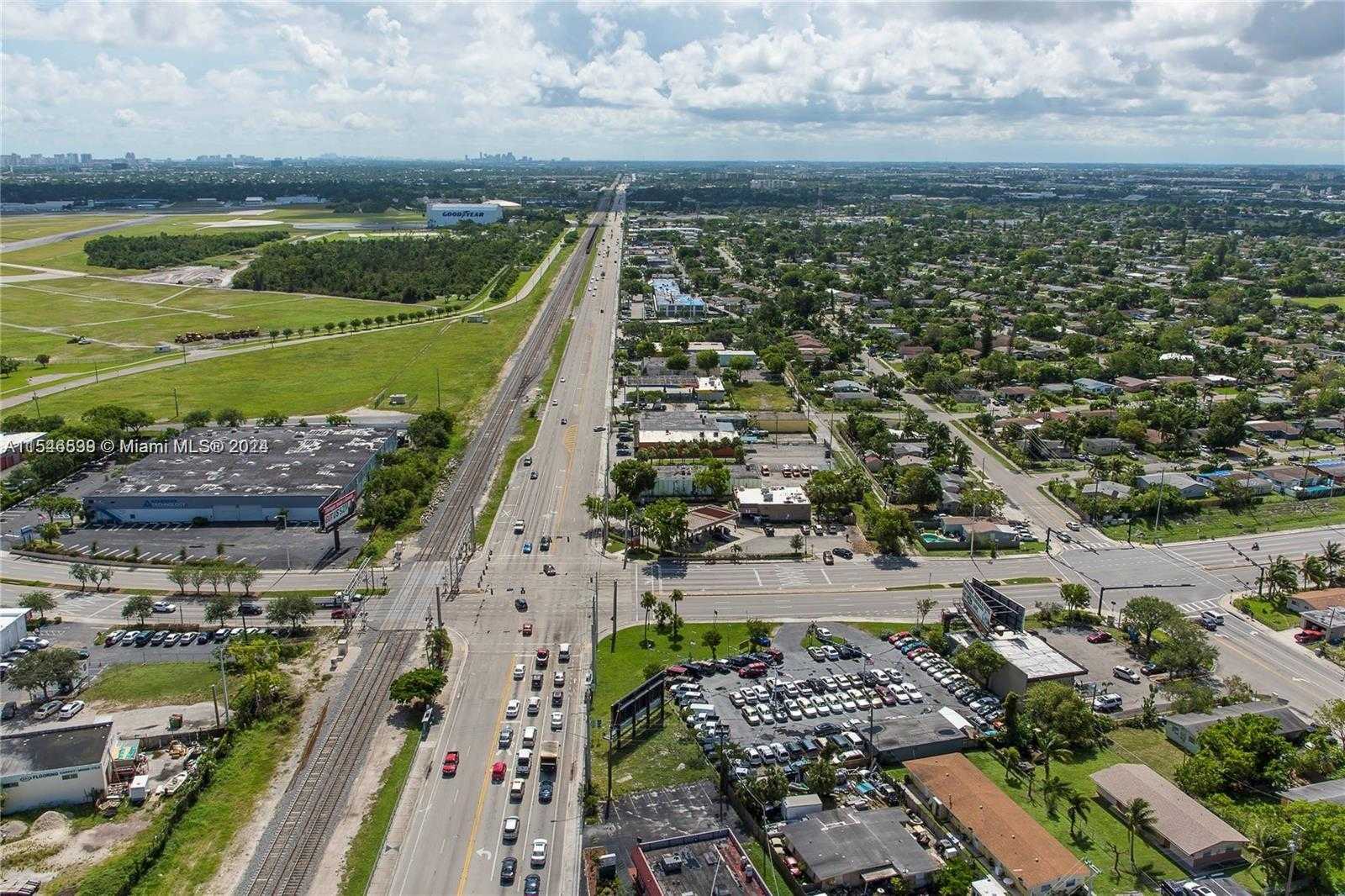 Small Image of 345 COPANS RD, Pompano Beach Number 12