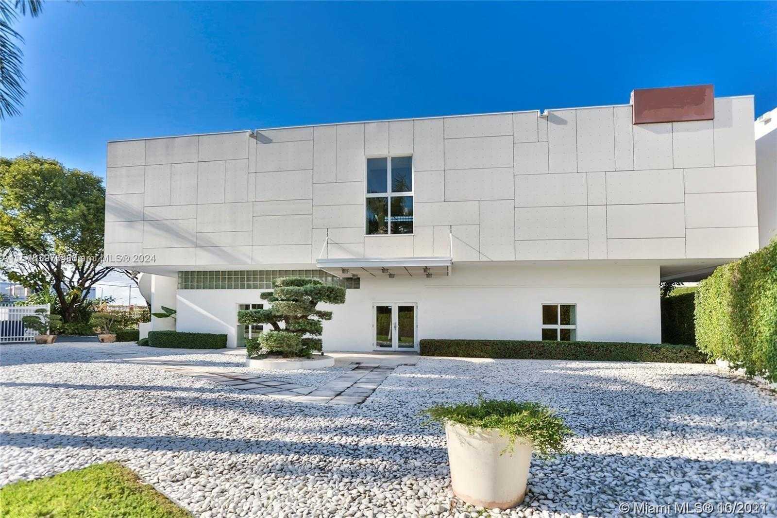 Small Image of 3621 NORTH EAST MIAMI CT, Miami Number 10