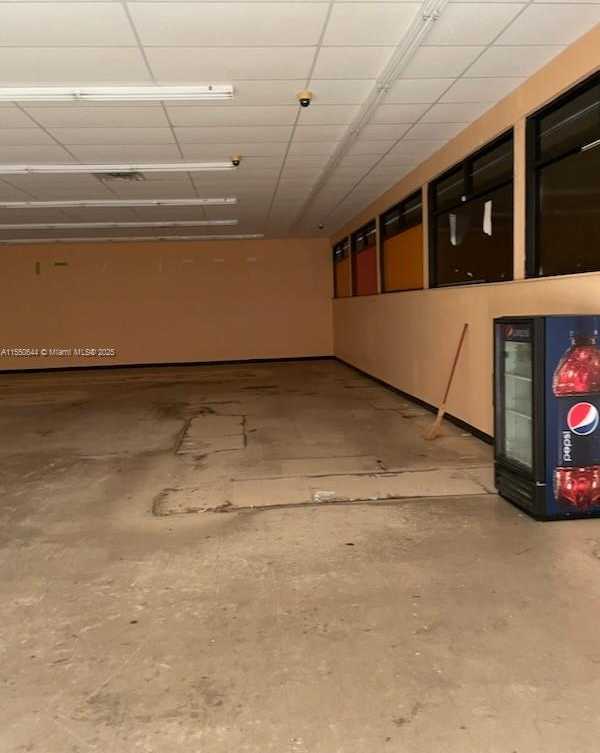 Small Image of 725 SOUTH US HIGHWAY 1, Fort Pierce Number 3