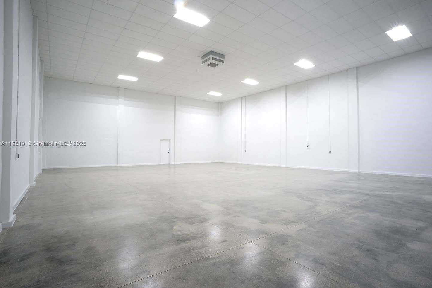 Small Image of 7744 NORTH WEST 6TH CT, Miami Number 2