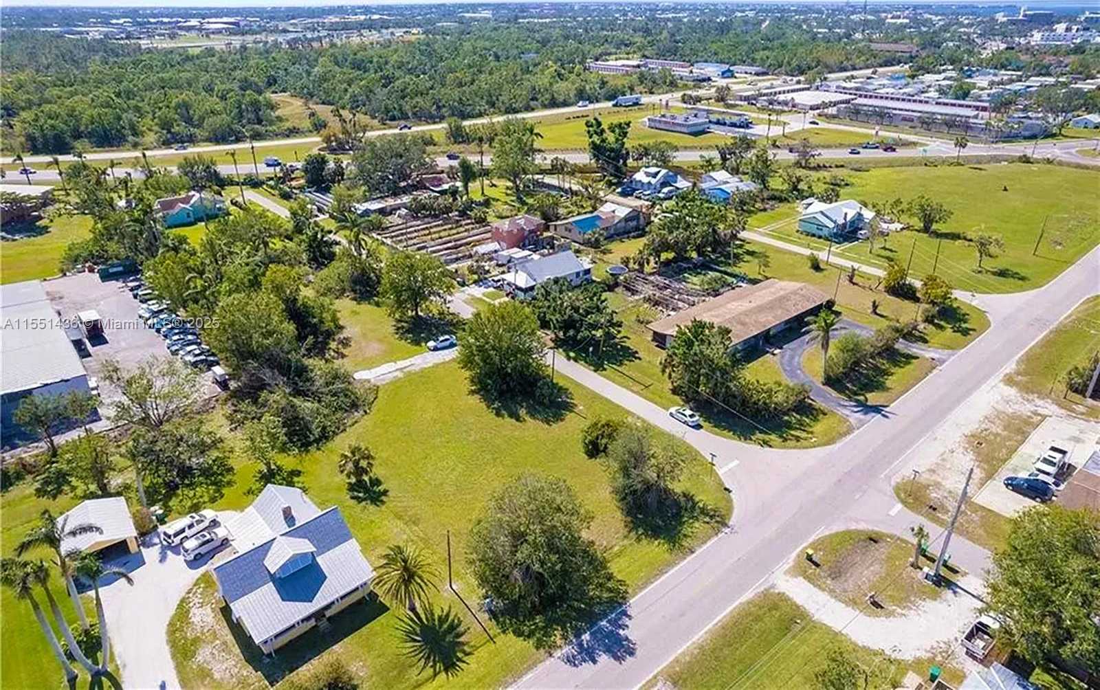 Small Image of 514 SOLANA LOOP, Punta Gorda Number 5
