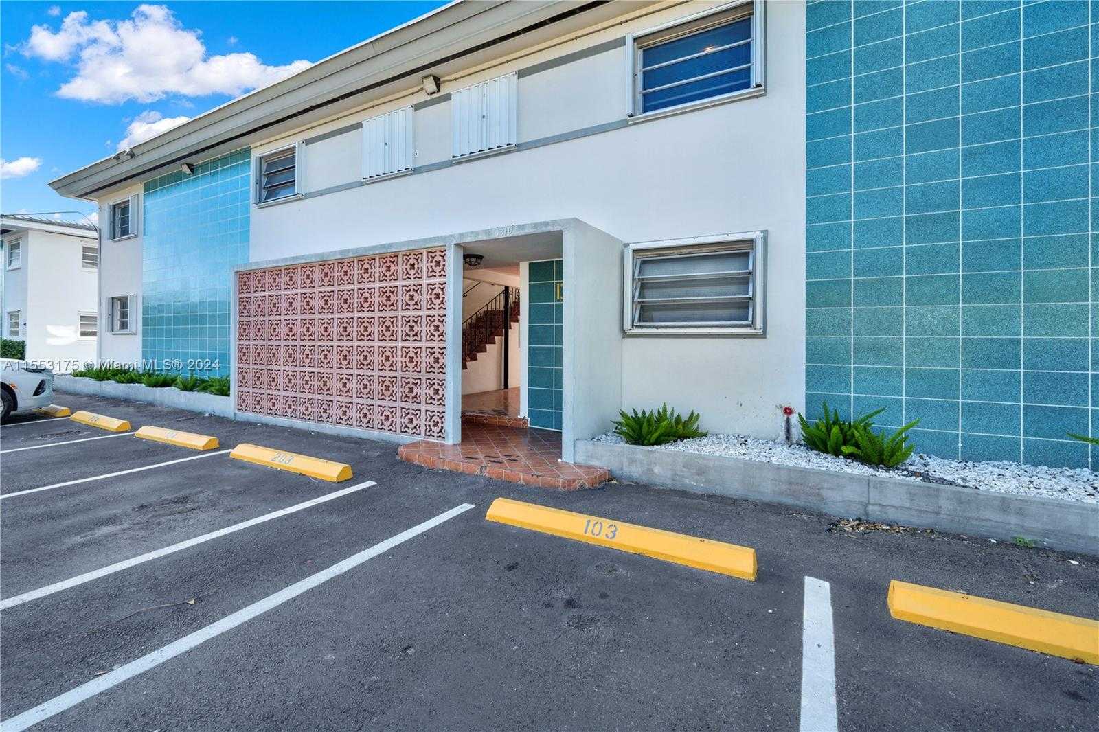 Small Image of 1316 NORTH EAST 105TH ST, Miami Shores Number 12