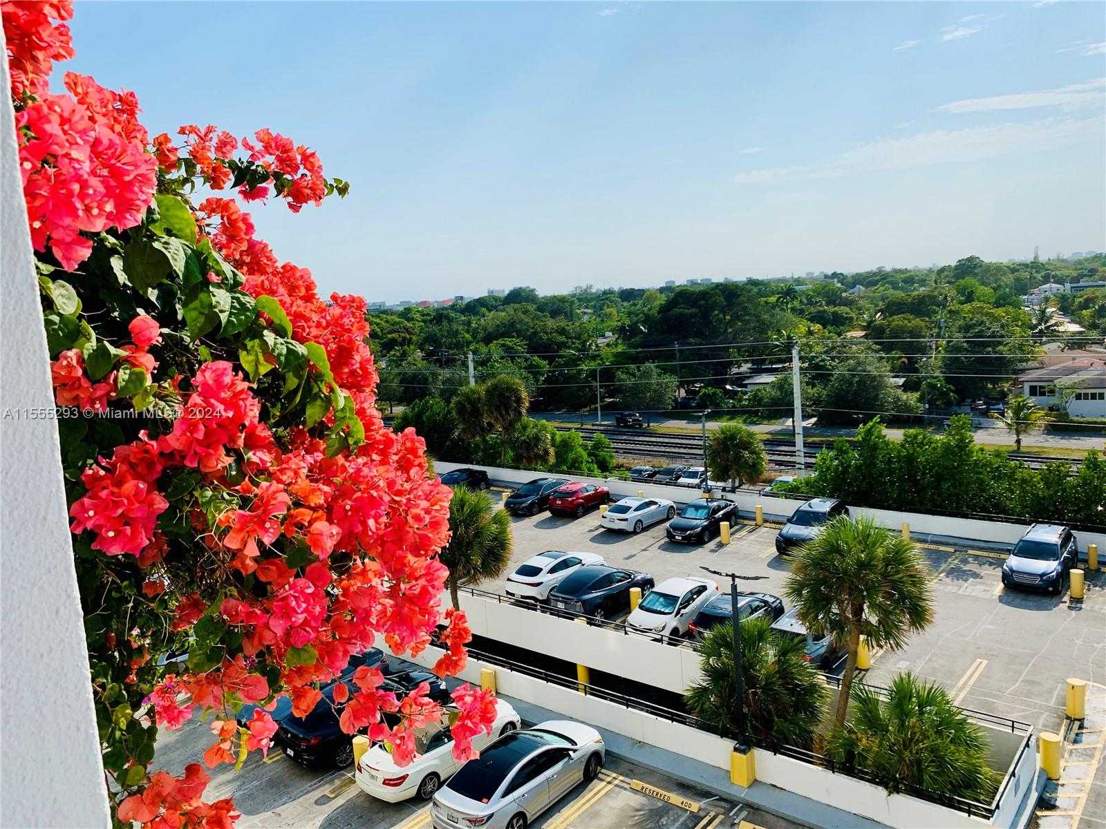 Small Image of 4770 BISCAYNE BLVD #680, Miami Number 6