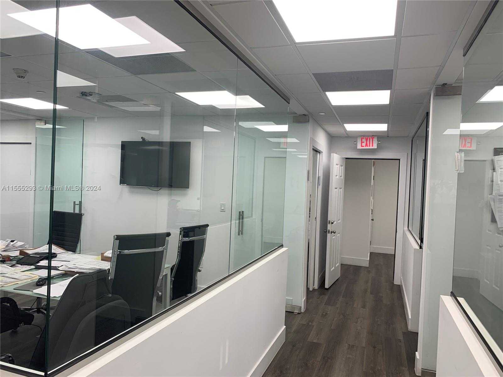Small Image of 4770 BISCAYNE BLVD #680, Miami Number 9