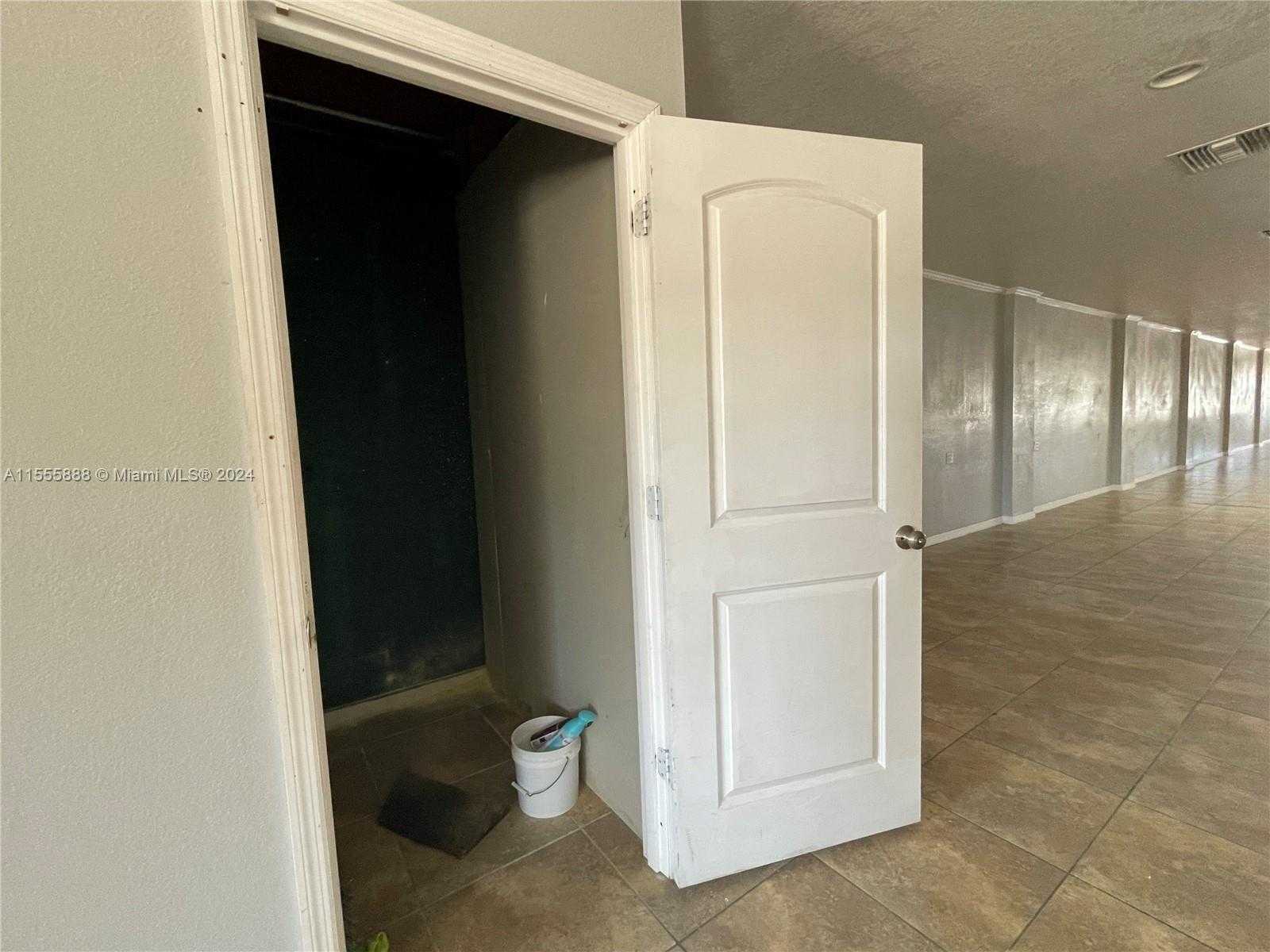 Small Image of 225 EAST VENTURA AVE, Clewiston Number 32