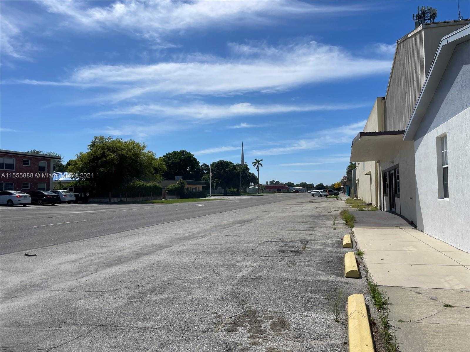 Small Image of 225 EAST VENTURA AVE, Clewiston Number 49