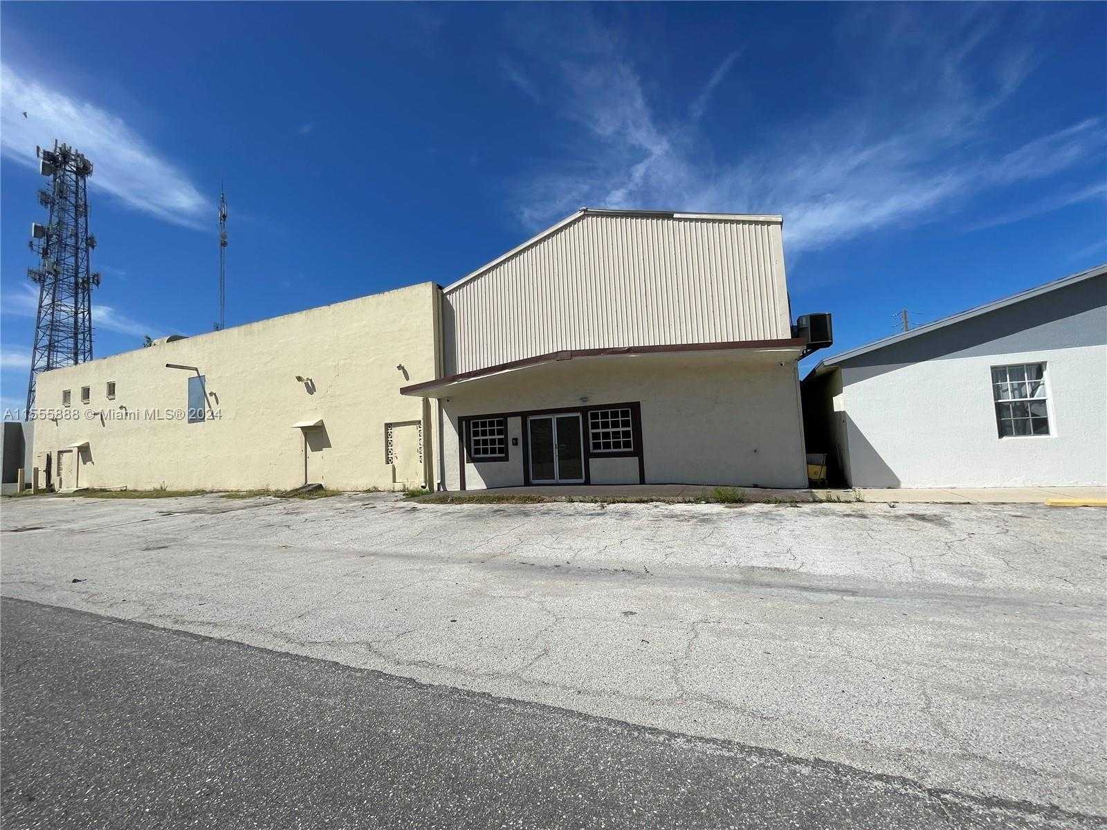 Small Image of 225 EAST VENTURA AVE, Clewiston Number 51