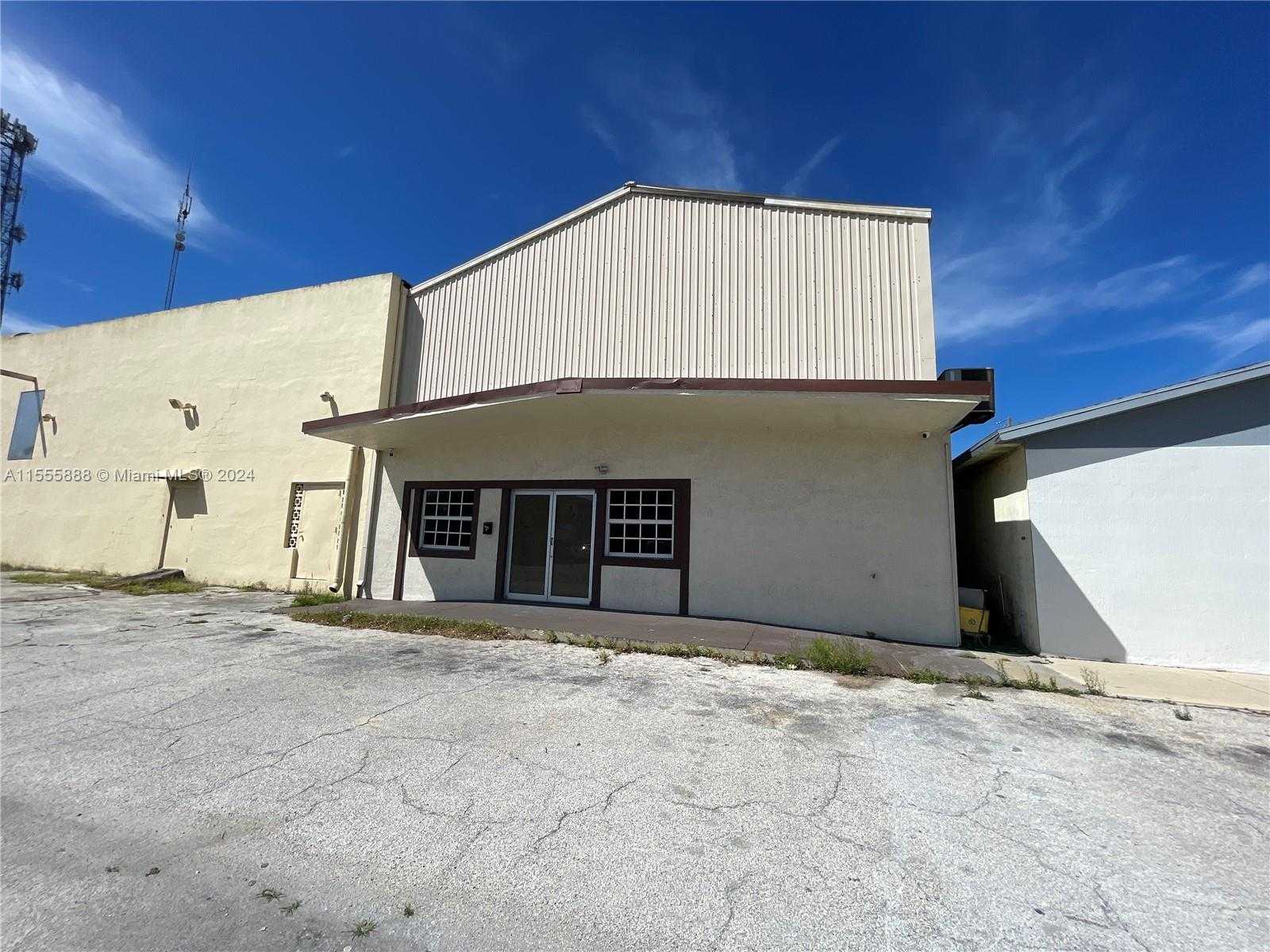 Small Image of 225 EAST VENTURA AVE, Clewiston Number 52