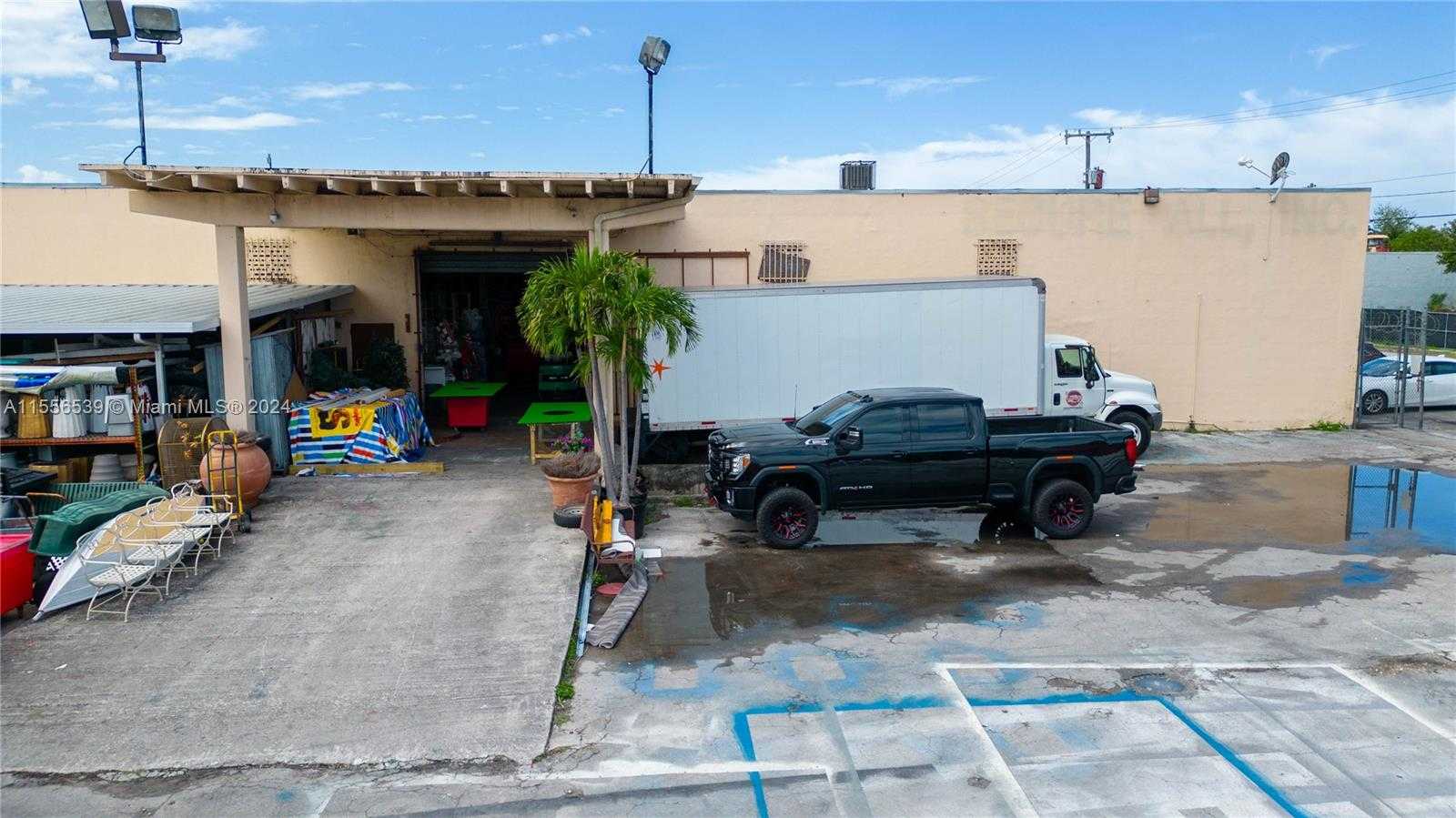 Small Image of 1240 NORTH WEST 74TH ST, Miami Number 11