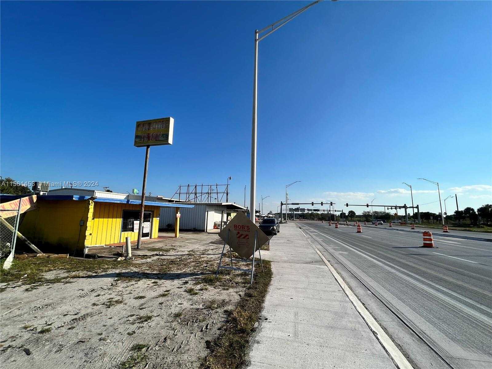 Small Image of 2860 SOUTH KINGS HWY, Fort Pierce Number 2