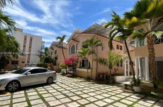 Small Image of 2 VILLAS PRINCESAS, Out of City Number 2