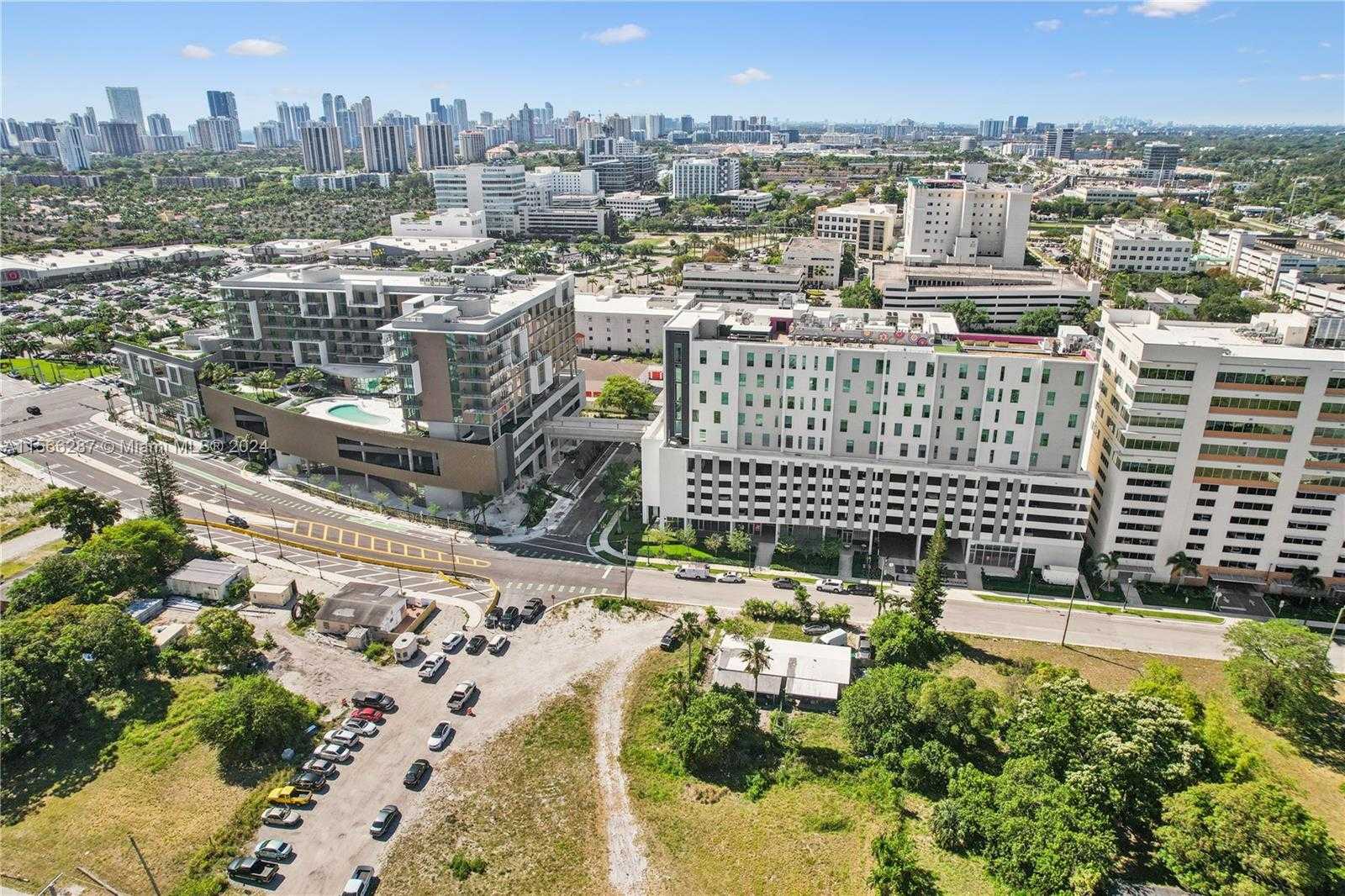 Small Image of 2820 NORTH EAST 214TH ST #909, Aventura Number 21