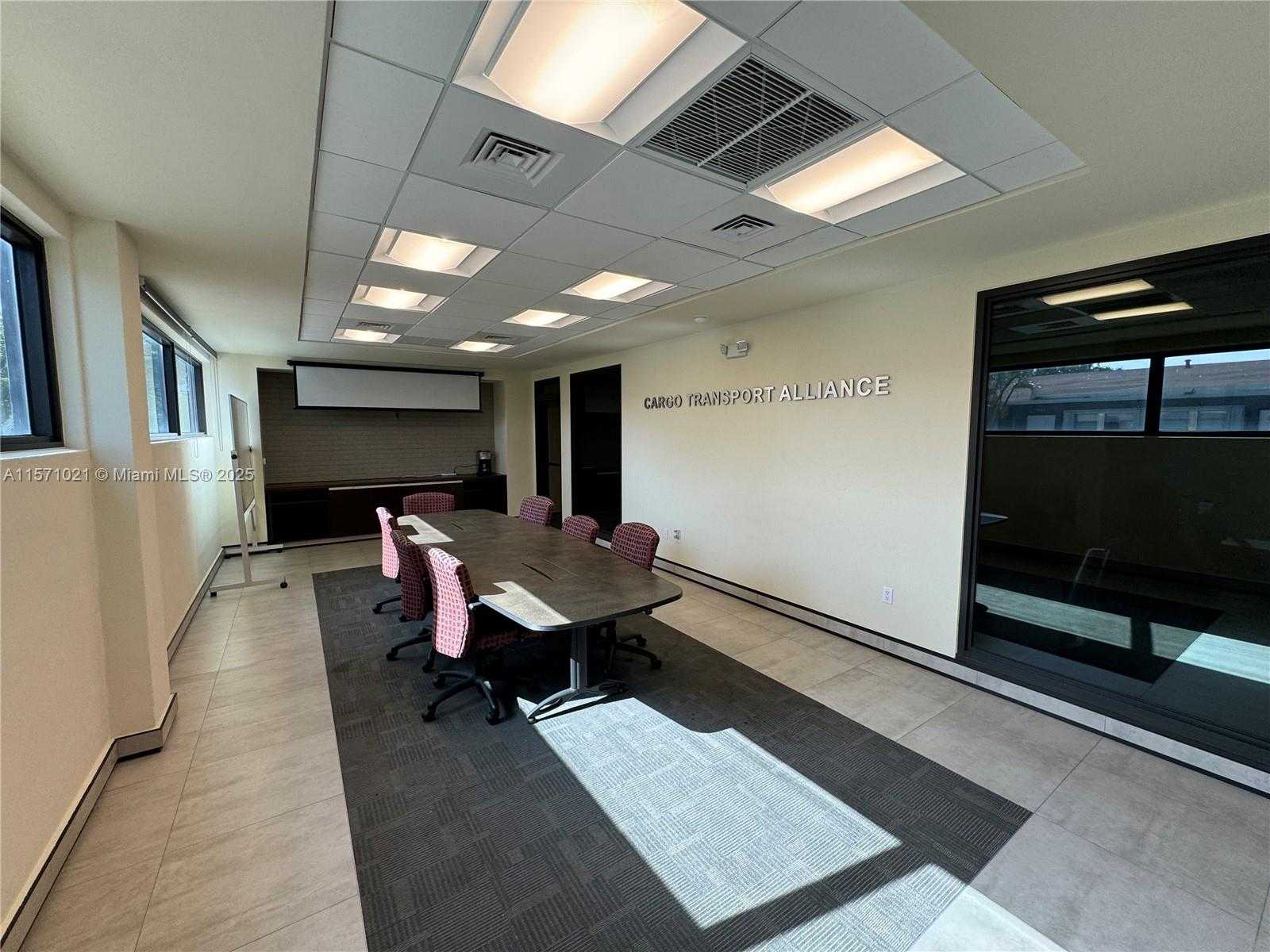 Small Image of 2216 NORTH 20TH AVE, Hollywood Number 3