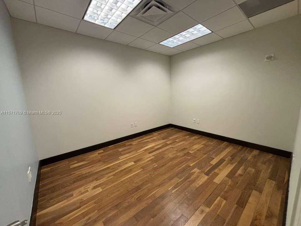 Small Image of 175 SOUTH WEST 7TH ST #1512 & 1511, Miami Number 11