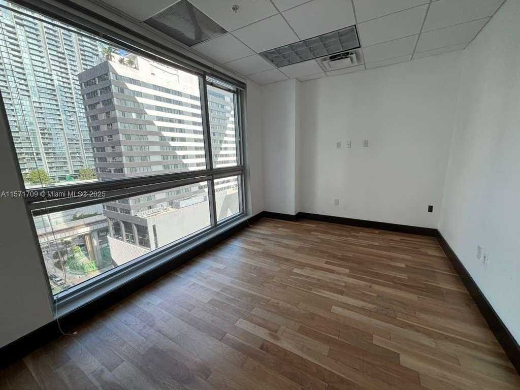 Small Image of 175 SOUTH WEST 7TH ST #1512 & 1511, Miami Number 16