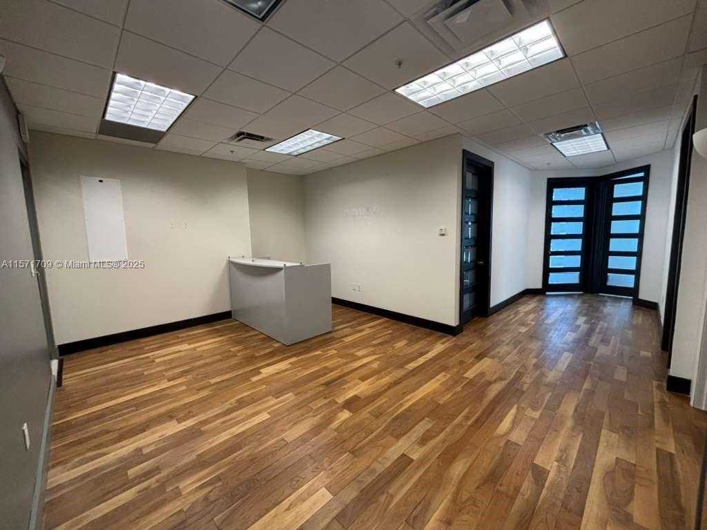 Small Image of 175 SOUTH WEST 7TH ST #1512 & 1511, Miami Number 3