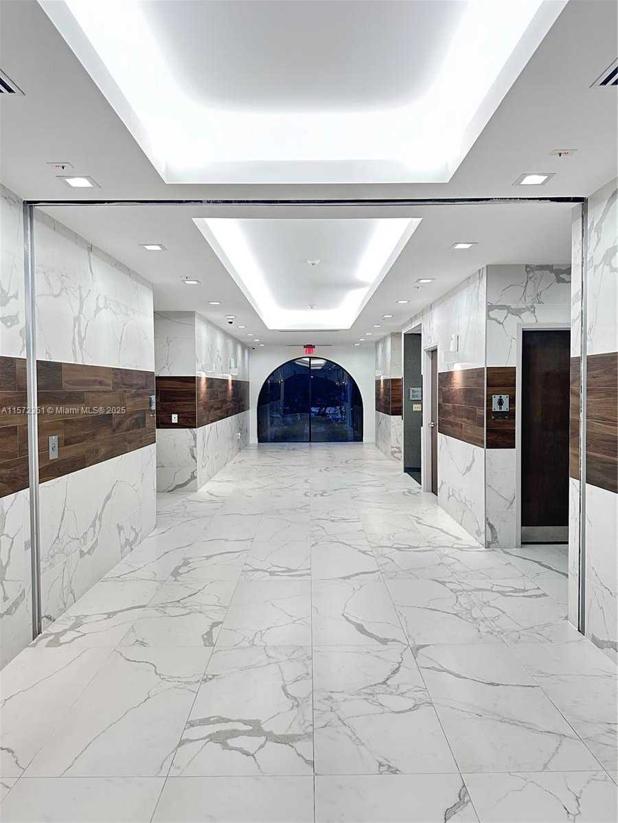 Small Image of 14261 COMMERCE WAY #100, Miami Lakes Number 4