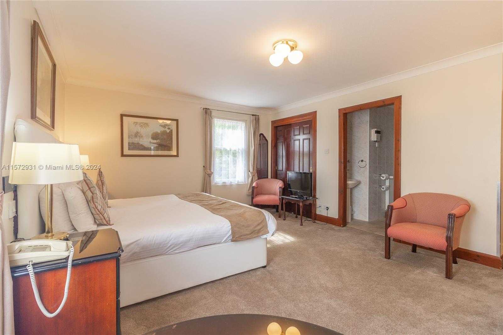 Small Image of 1PY TAIN, HIGHLAND SCOTLAND, Out of City Number 22