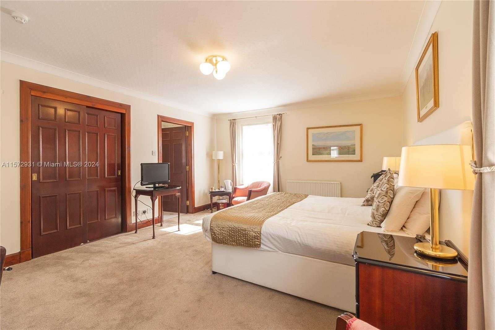 Small Image of 1PY TAIN, HIGHLAND SCOTLAND, Out of City Number 26