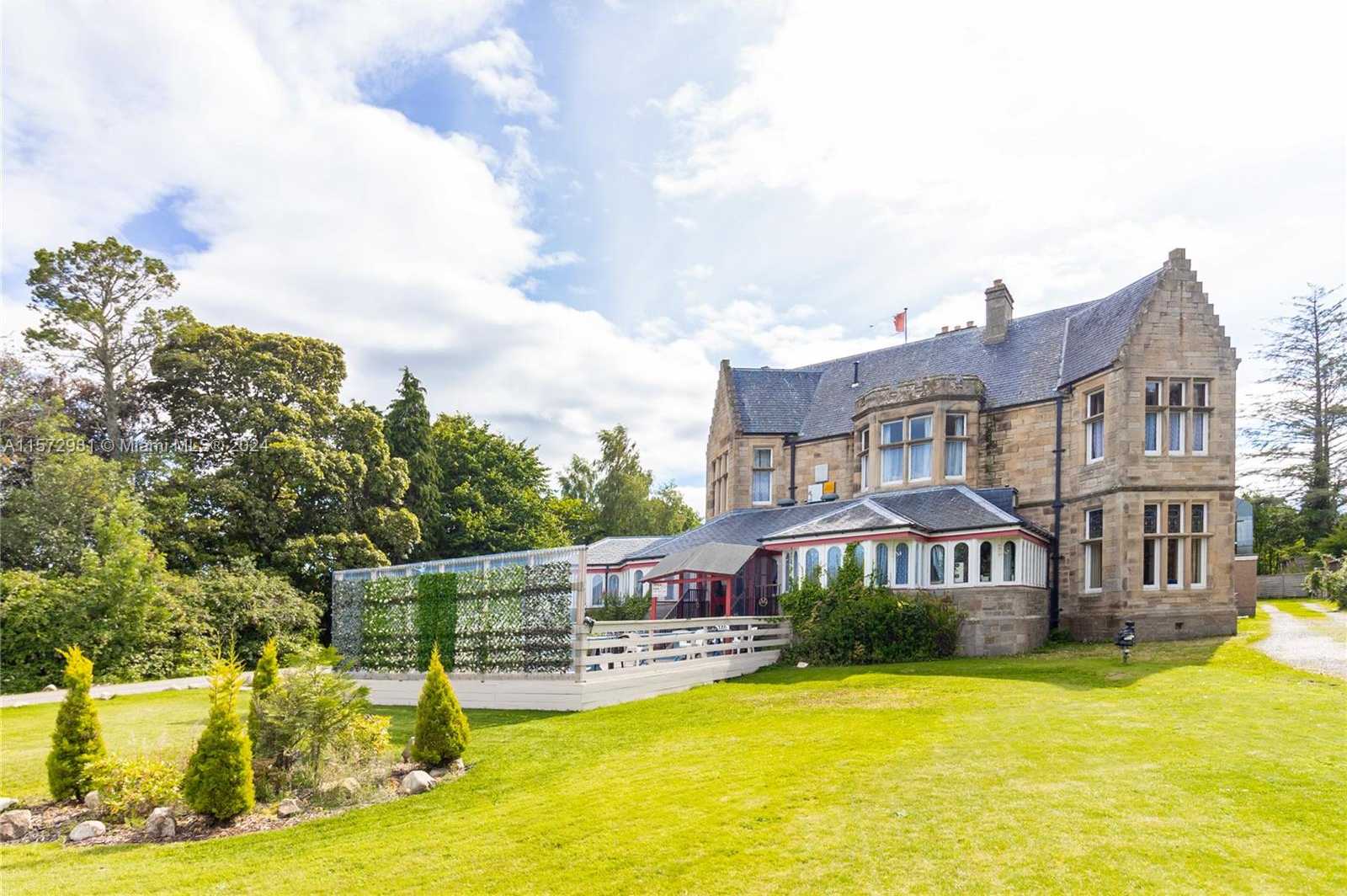 Small Image of 1PY TAIN, HIGHLAND SCOTLAND, Out of City Number 3