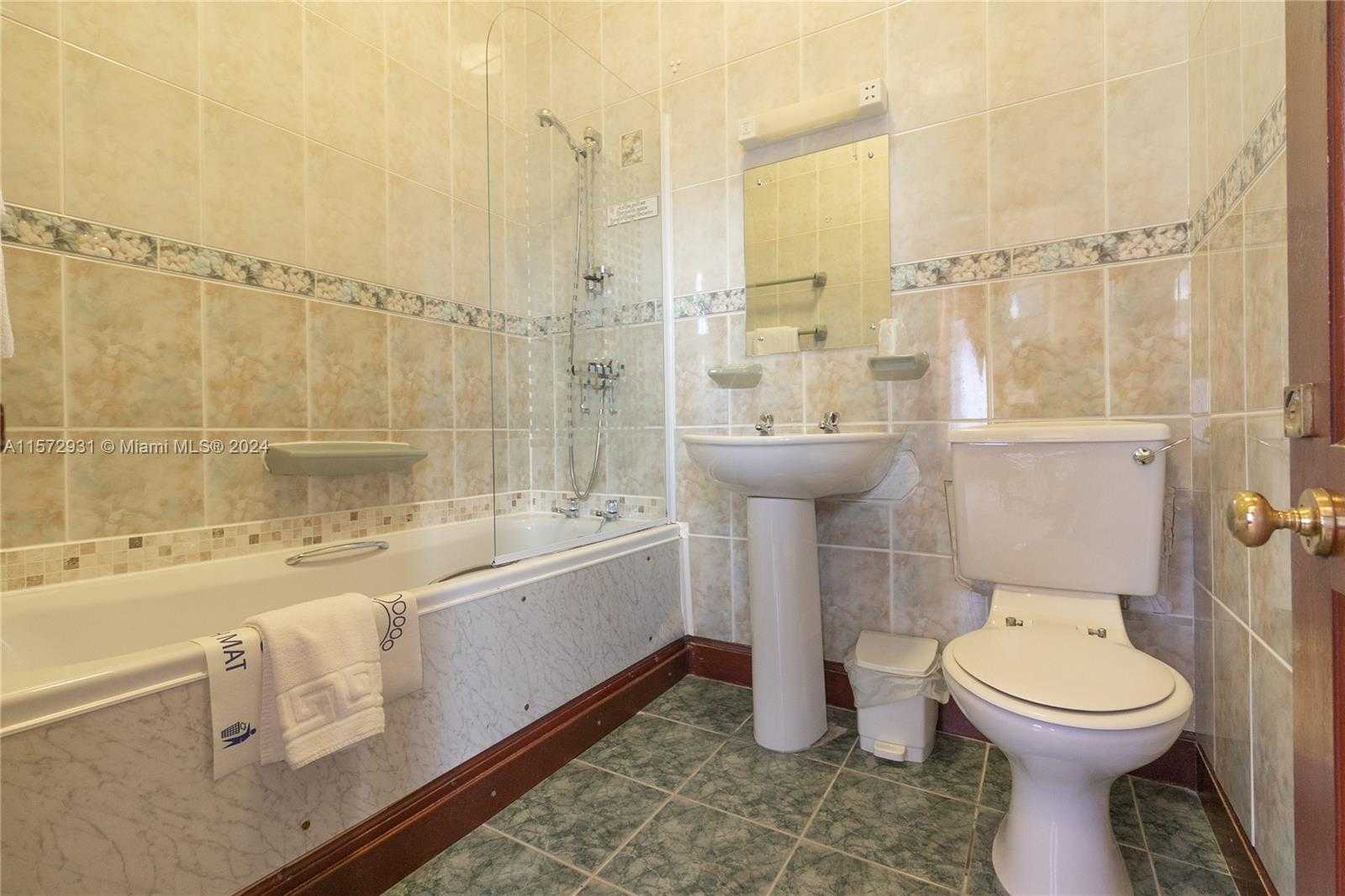 Small Image of 1PY TAIN, HIGHLAND SCOTLAND, Out of City Number 32