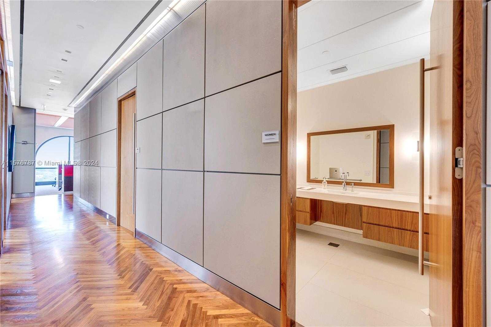 Small Image of 2020 PONCE DE LEON BLVD #PH-A1, Coral Gables Number 29