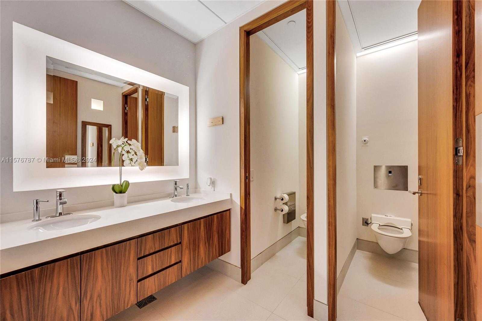 Small Image of 2020 PONCE DE LEON BLVD #PH-A1, Coral Gables Number 30