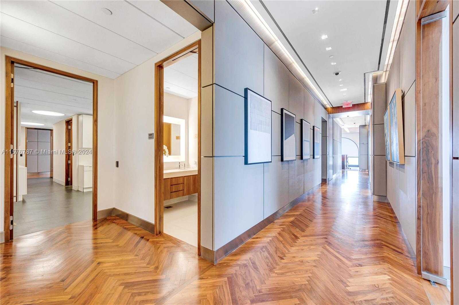 Small Image of 2020 PONCE DE LEON BLVD #PH-A1, Coral Gables Number 34