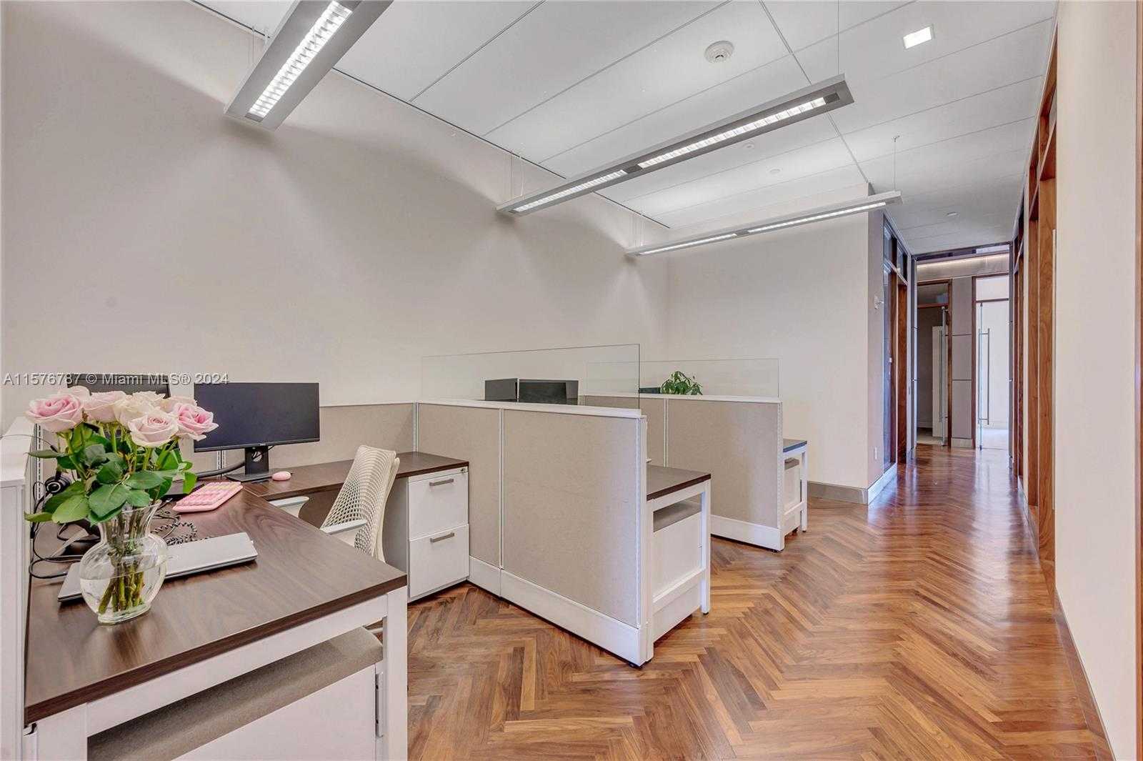 Small Image of 2020 PONCE DE LEON BLVD #PH-A1, Coral Gables Number 35