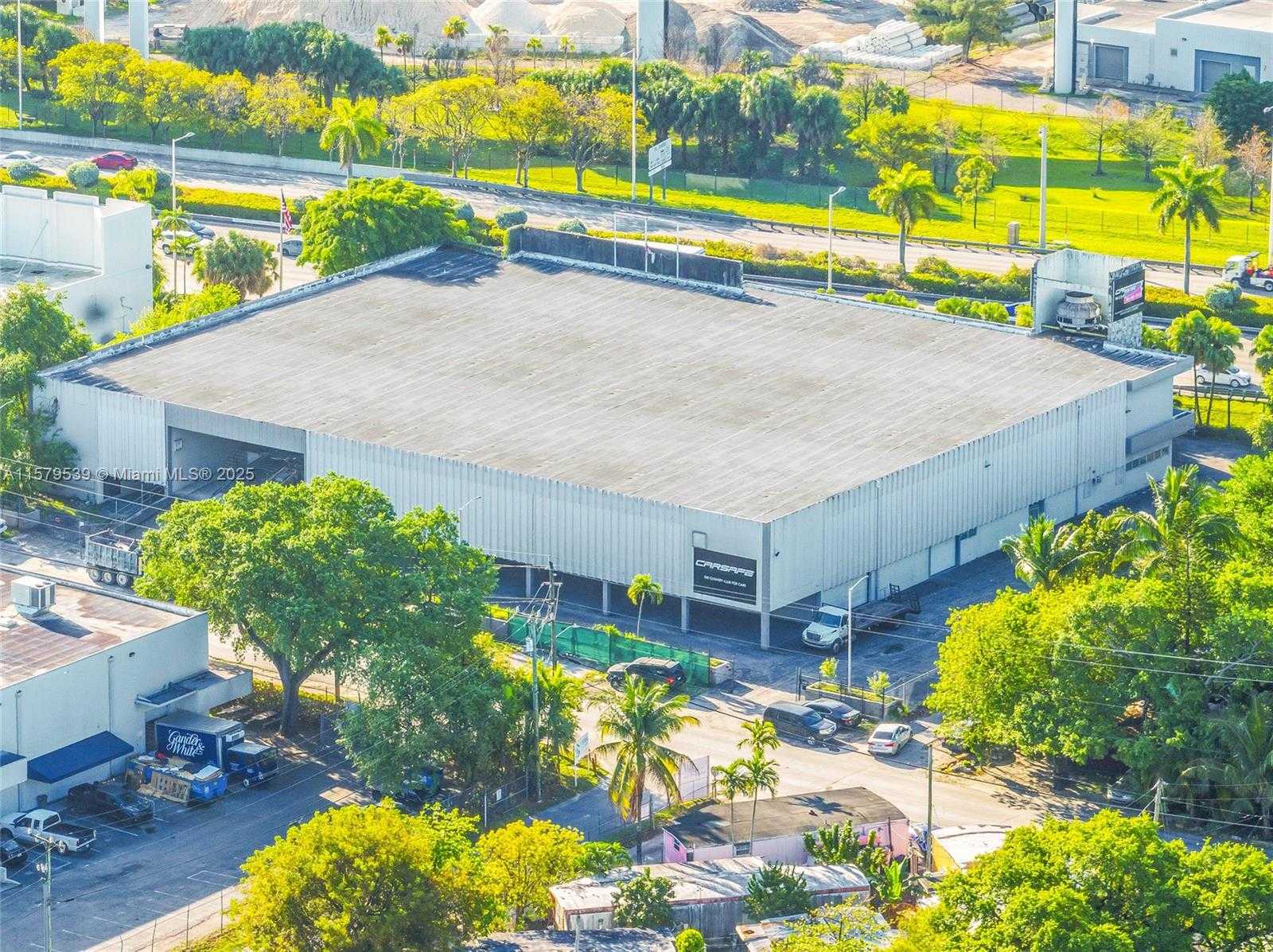 Small Image of 3480 NORTH WEST 41ST STREET, Miami Number 5