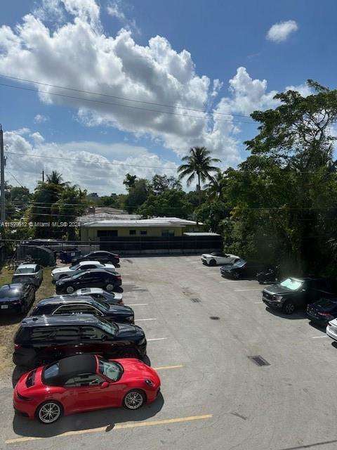 Small Image of 7100 BISCAYNE BLVD, Miami Number 3