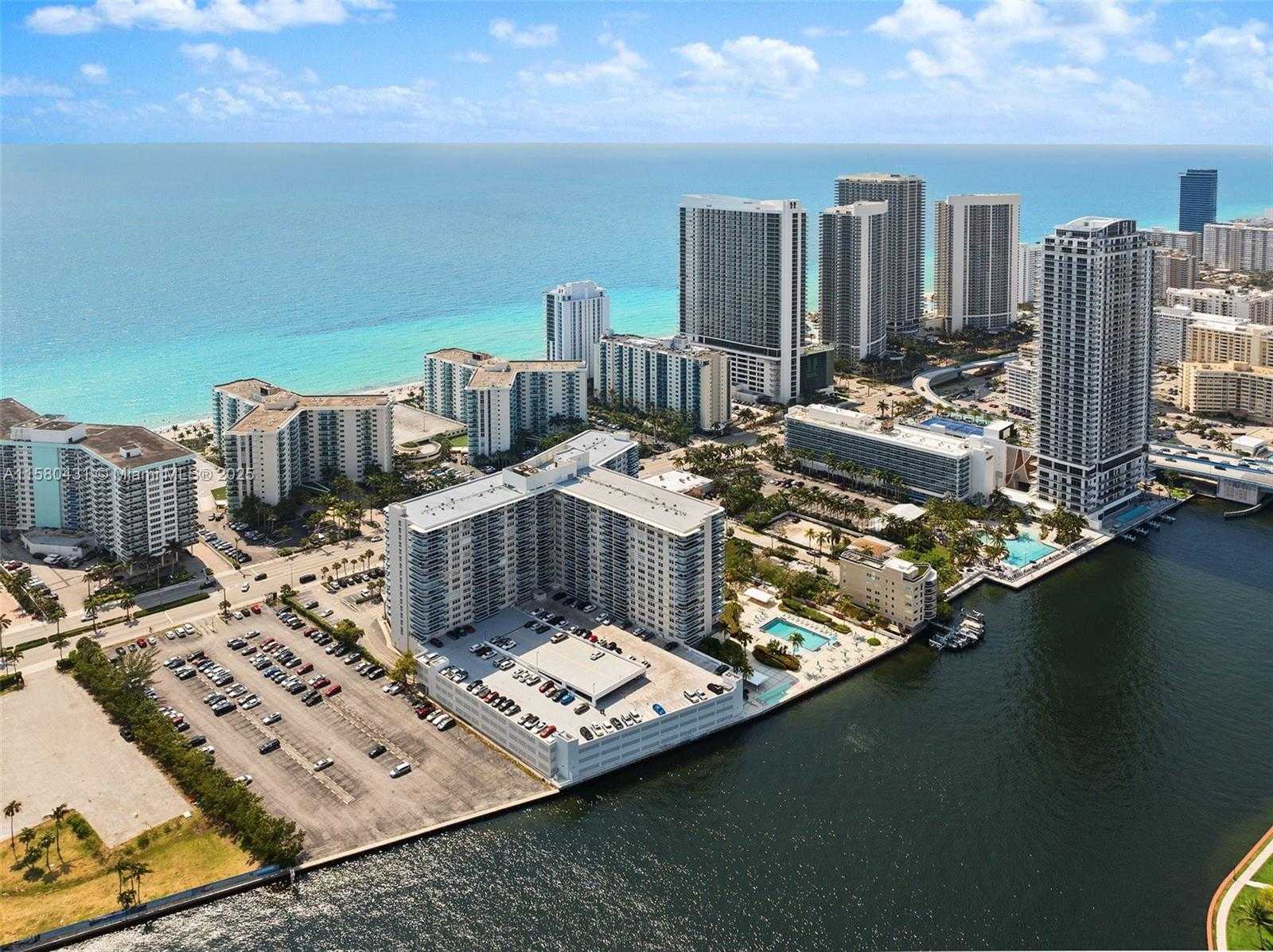 Small Image of 3800 SOUTH OCEAN DR #238, Hollywood Number 2