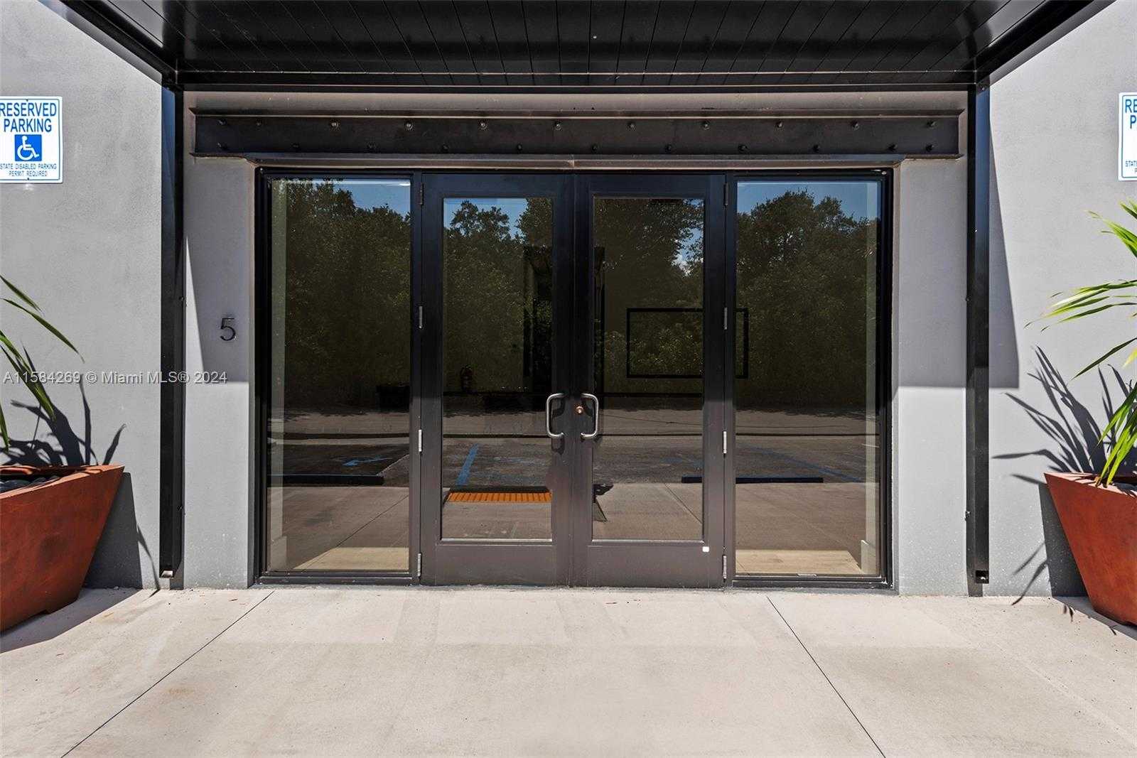 Small Image of 1930 NORTH 30TH ROAD #Suite 5, Hollywood Number 3