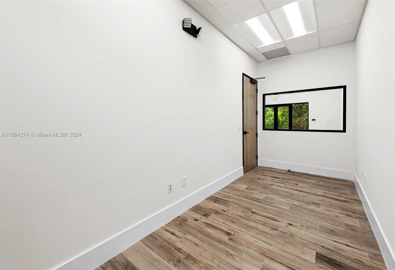 Small Image of 1930 NORTH 30TH ROAD #Suite 6, Hollywood Number 7