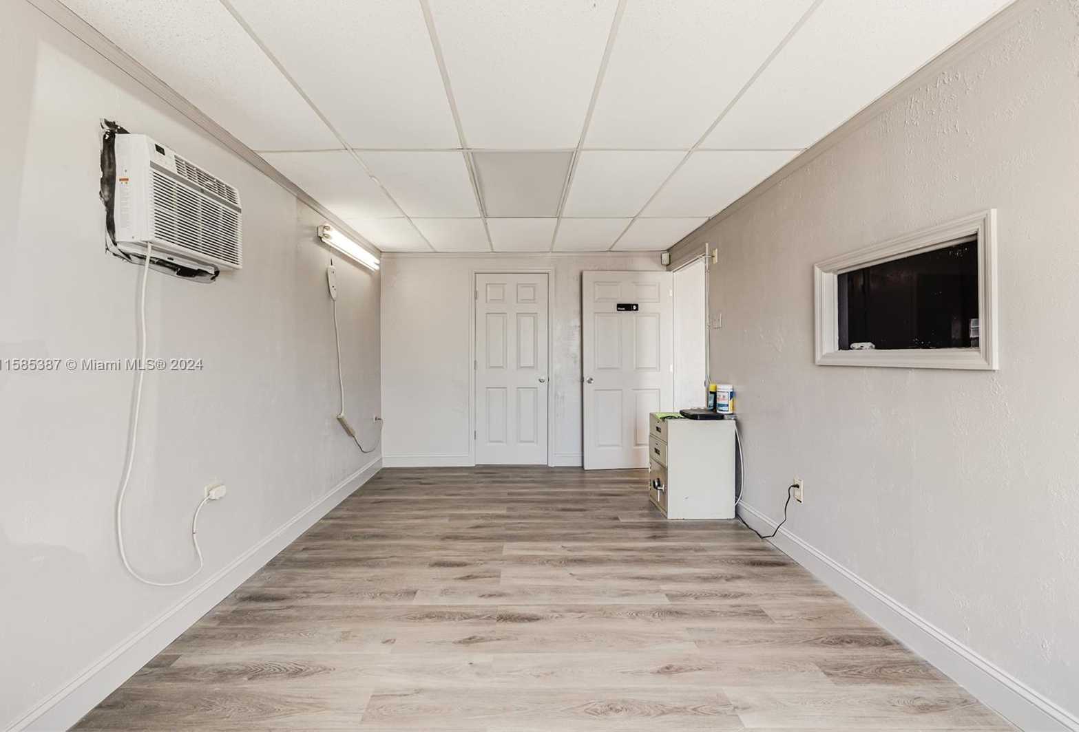 Small Image of 1911 DANA DR, Fort Myers Number 9