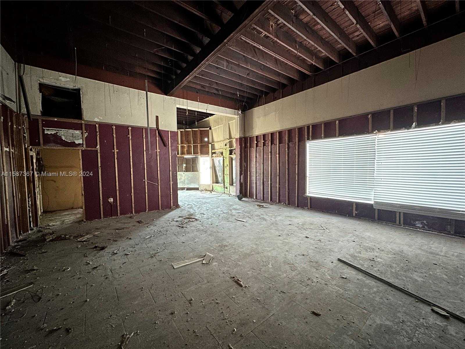 Small Image of 1301 NORTH FEDERAL HWY, Hollywood Number 3