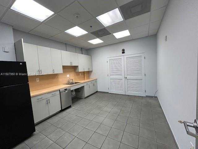 Small Image of 7301 #535, South Miami Number 5