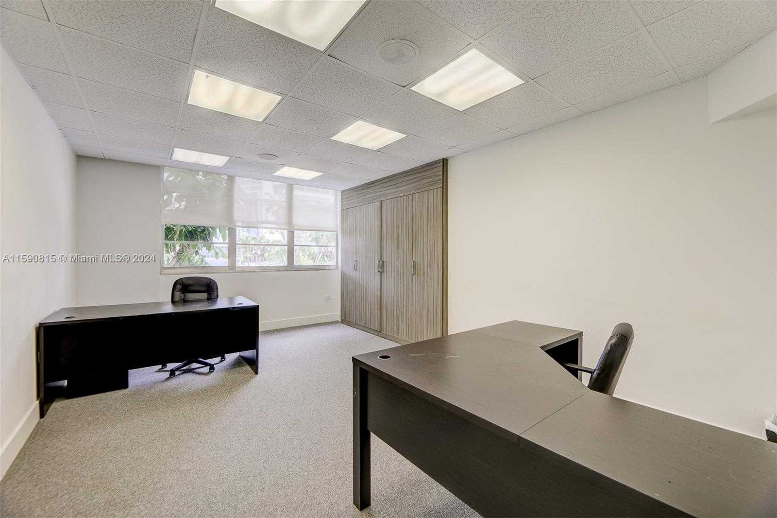 Small Image of 825 BRICKELL BAY DR #246- 2, Miami Number 4