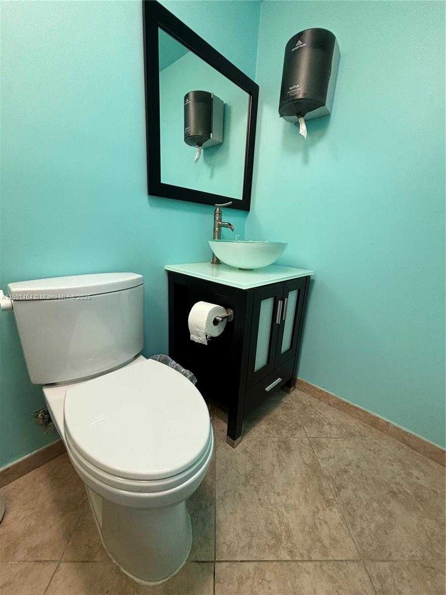 Small Image of 1720 HARRISON ST #8C, Hollywood Number 10